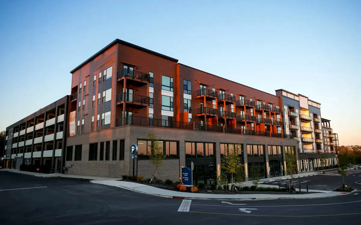 Galaxy at Polaris · Mixed-use apartment building · Columbus · Brick & CMU